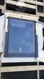 Канадский дом из сип панелей - объект компании &rdquo;Украинский дом&rdquo; в Херсоне - установка мансардного окна